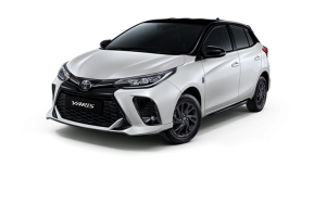 Yaris - Platinum White Pearl / Black Roof