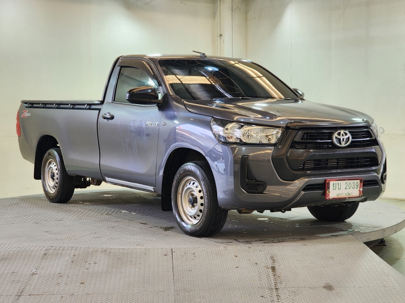 REVO SINGLE CAB 2.4 ENTRY M/T