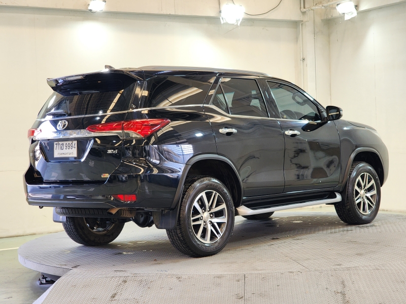 FORTUNER 2.8 V 4WD A/T