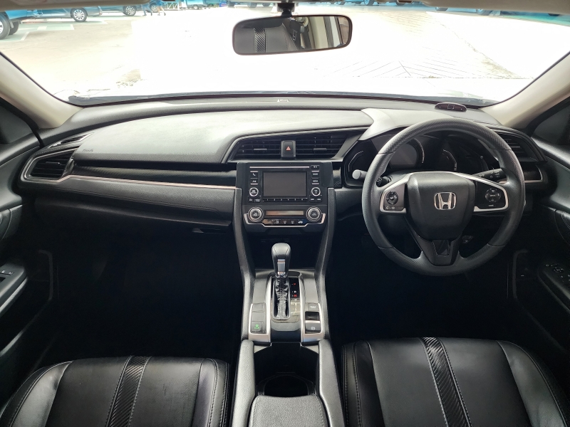 CIVIC 1.8 E A/T