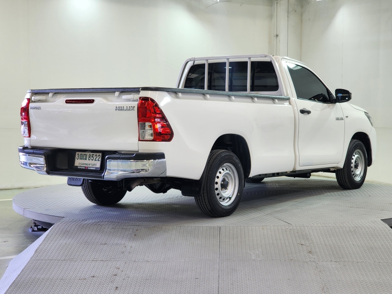 REVO SINGLE CAB 2.4 ENTRY M/T