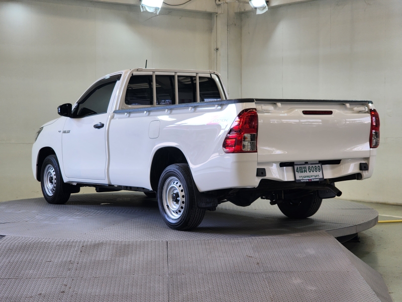 REVO SINGLE CAB 2.4 ENTRY M/T