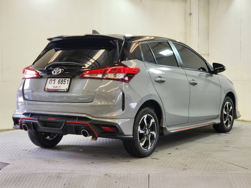 YARIS NEW 1.2 PREMIUM S A/T (BLACK-ROOF)