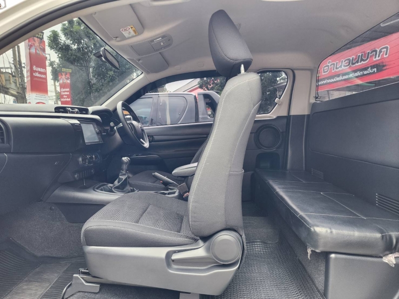 REVO SMART CAB 2.4 ENTRY ZEDITION M/T