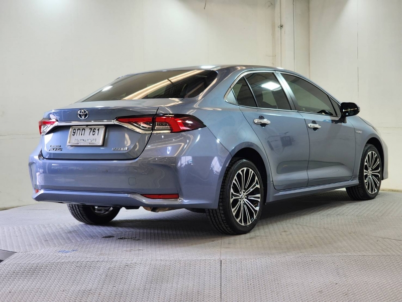 ALTIS NEW 1.8 HV PREMIUM SAFETY A/T