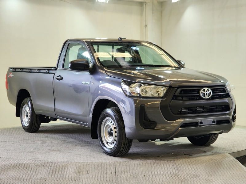 REVO SINGLE CAB 2.4 Entry A/T  /A4