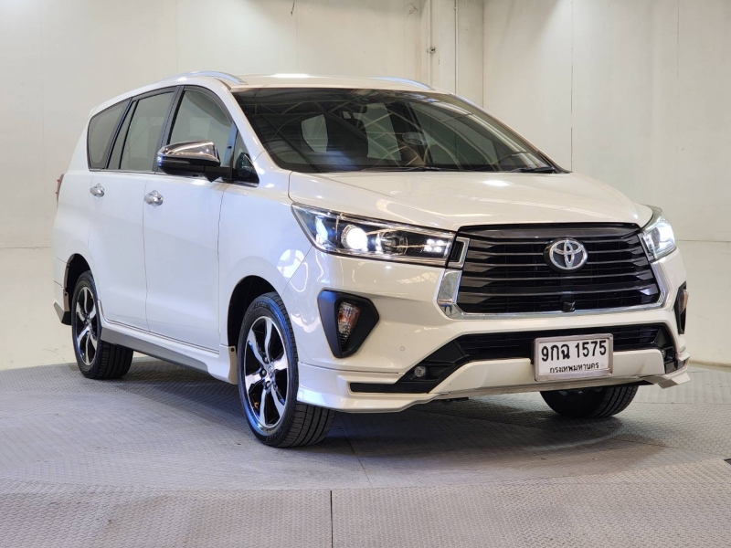 INNOVA 2.8 CRYSTA PREMIUM A/T