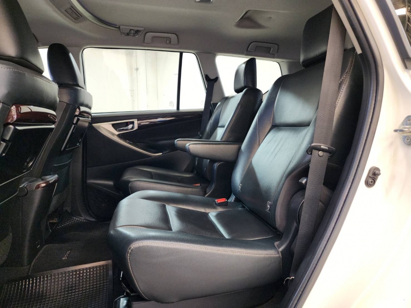 INNOVA 2.8 CRYSTA PREMIUM A/T