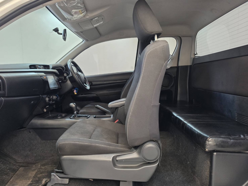 REVO SMART CAB 2.4 Z EDITION ENTRY A/T