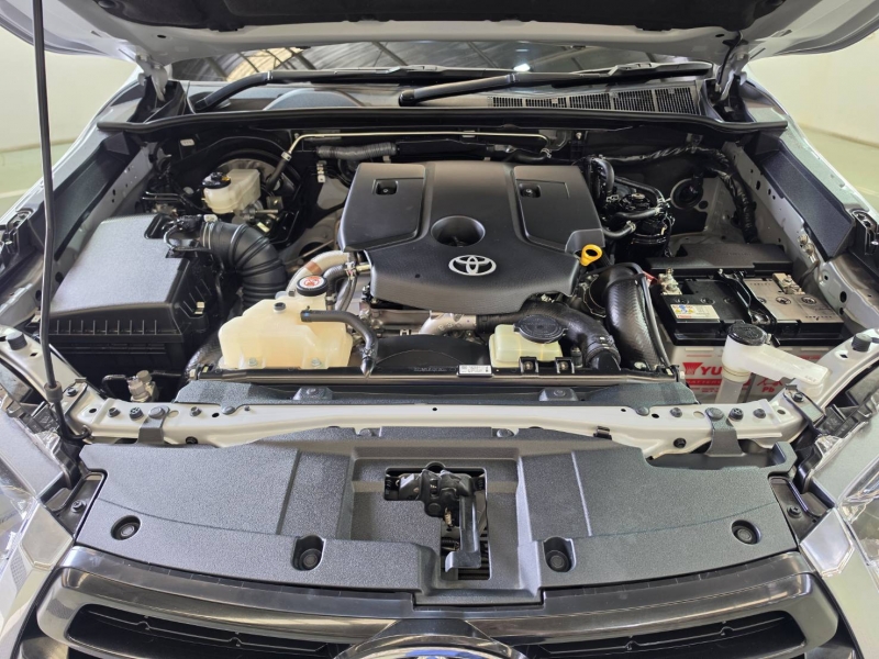REVO SMART CAB 2.4 Z EDITION ENTRY A/T