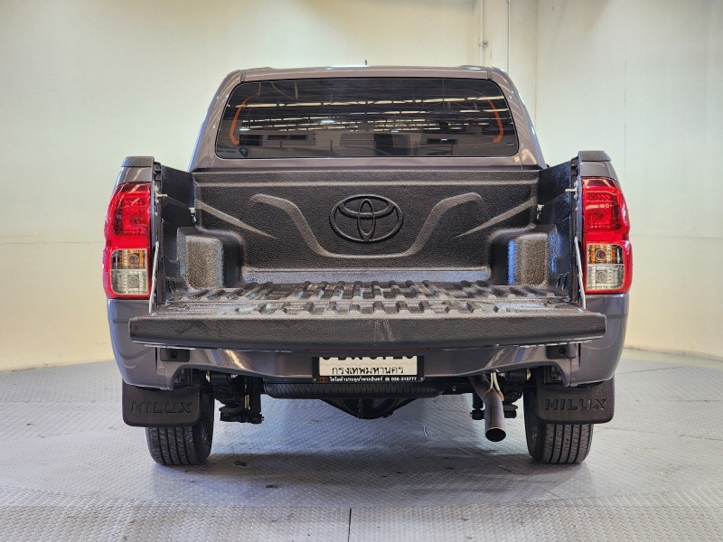 REVO D-CAB 2.4 Z EDITION ENTRY A/T