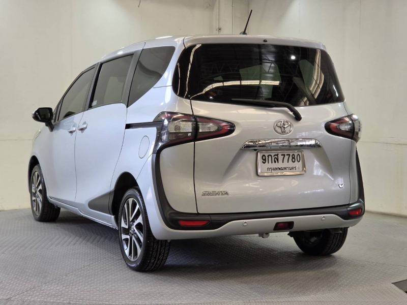 SIENTA 1.5 V A/T