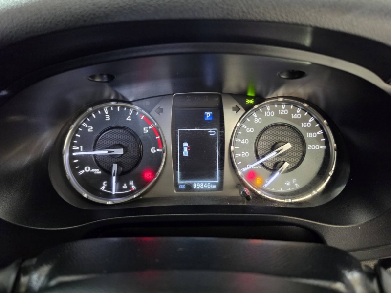REVO D-CAB 2.4  ENTRY Pre A/T