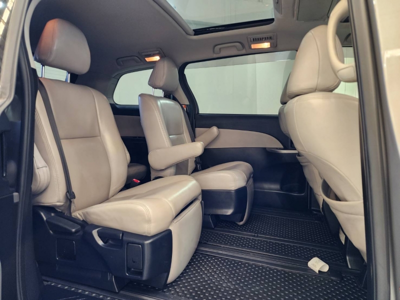 Estima 2.4 Aeras Premium A/T