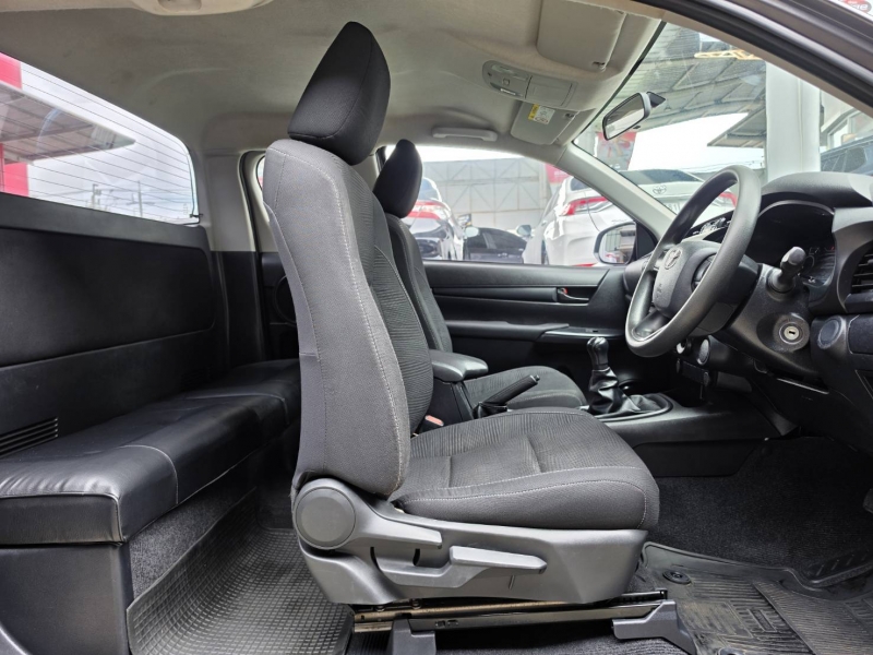 REVO SMART CAB 2.4 Z EDITION ENTRY M/T
