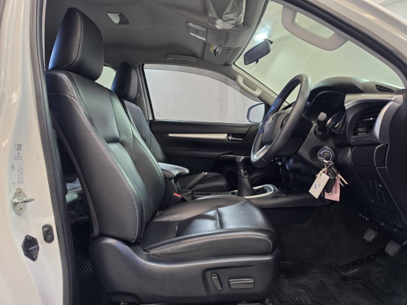 REVO SMART CAB 2.4 Pre MID M/T
