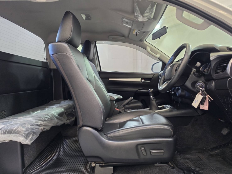REVO SMART CAB 2.4 Pre MID M/T