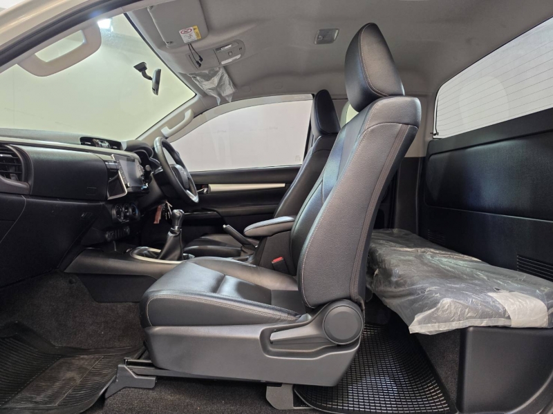 REVO SMART CAB 2.4 Pre MID M/T