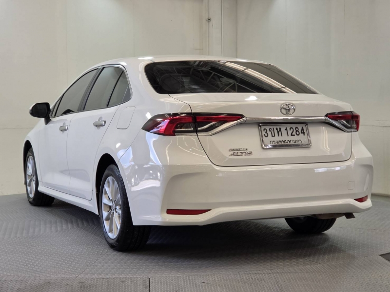 ALTIS NEW 1.6 G A/T