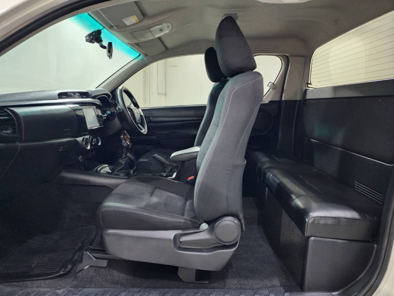 REVO SMART CAB 2.4 Z EDITION ENTRY M/T