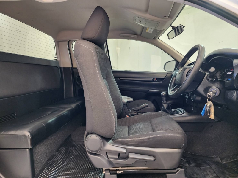 REVO SMART CAB 2.4 Z EDITION ENTRY M/T