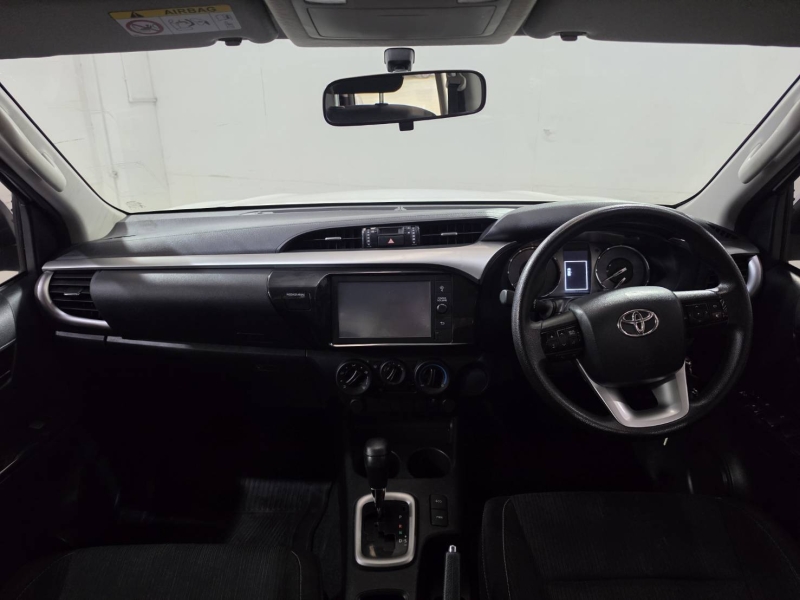 REVO D-CAB 2.4 ENTRY Pre A/T