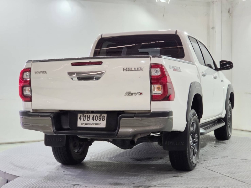 REVO D-CAB 2.4 ENTRY Pre A/T