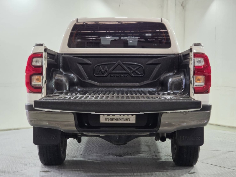REVO D-CAB 2.4 ENTRY Pre A/T