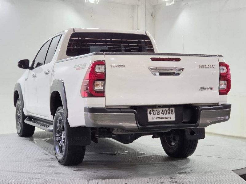 REVO D-CAB 2.4 ENTRY Pre A/T
