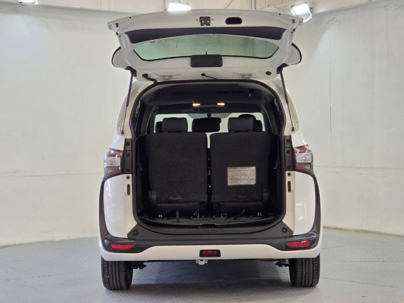 SIENTA 1.5 V A/T