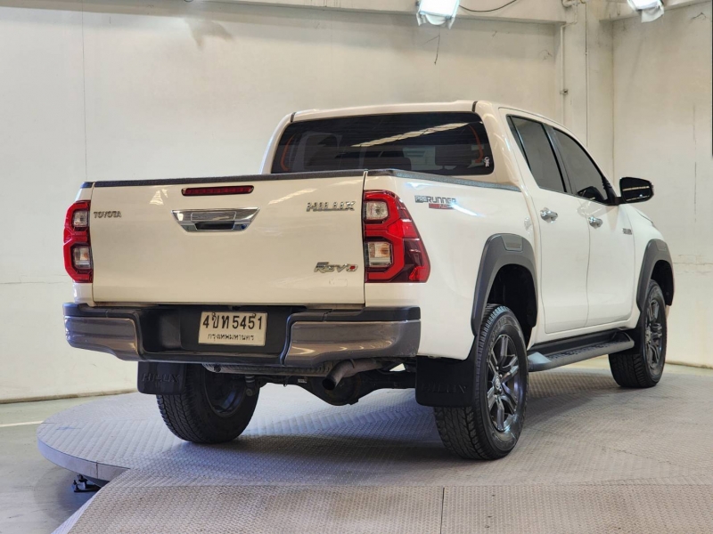 REVO D-CAB 2.4 ENTRY PRE A/T