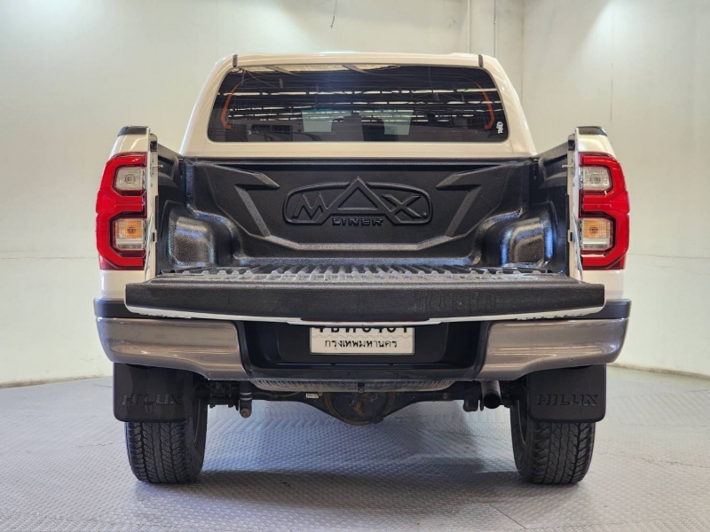 REVO D-CAB 2.4 ENTRY PRE A/T