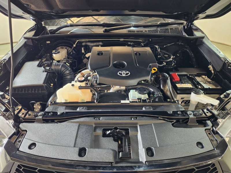 REVO D-CAB 2.4 Z EDITION ENTRY M/T (หน้าใหม่)