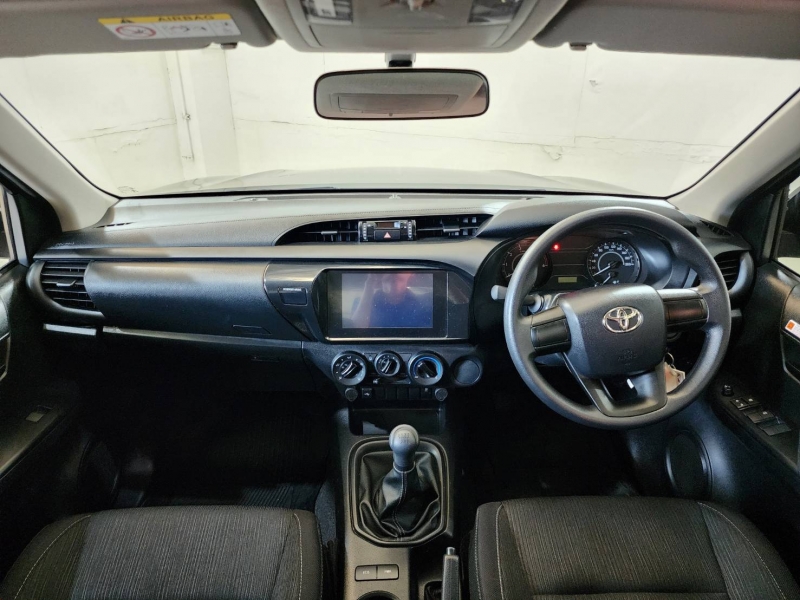 REVO D-CAB 2.4 Z EDITION ENTRY M/T (หน้าใหม่)