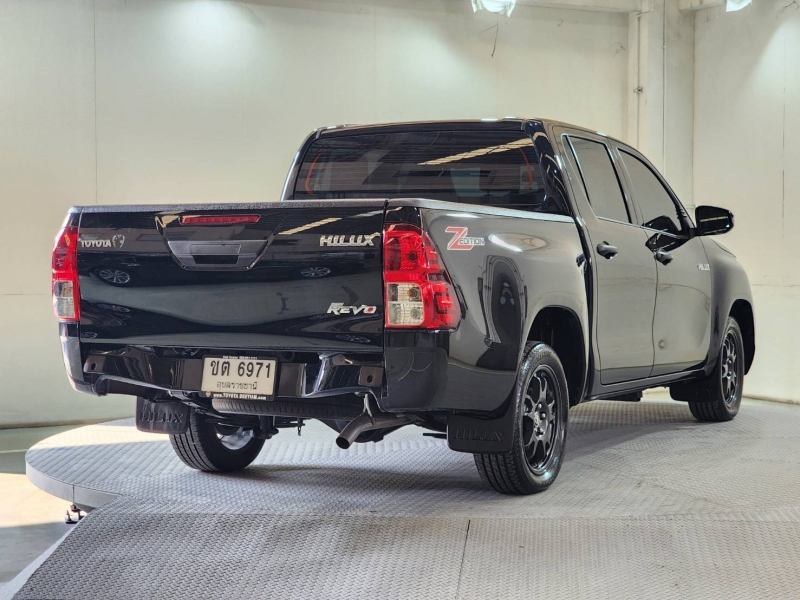 REVO D-CAB 2.4 Z EDITION ENTRY M/T (หน้าใหม่)