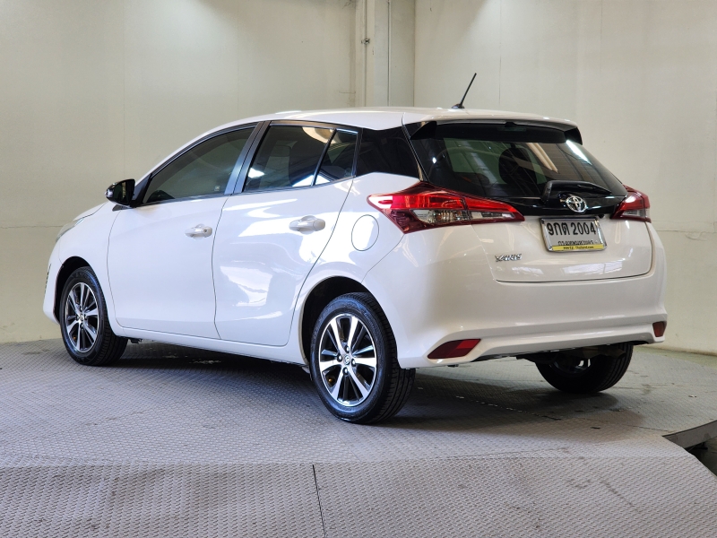 YARIS NEW 1.2 MID A/T