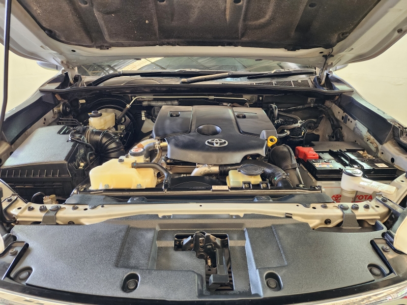 REVO D-CAB 2.4 E Pre A/T