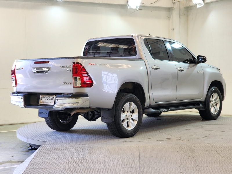REVO D-CAB 2.4 E Pre A/T