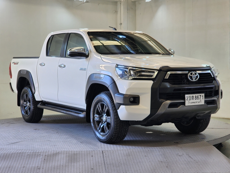 REVO D-CAB 2.4 ENTRY Pre A/T