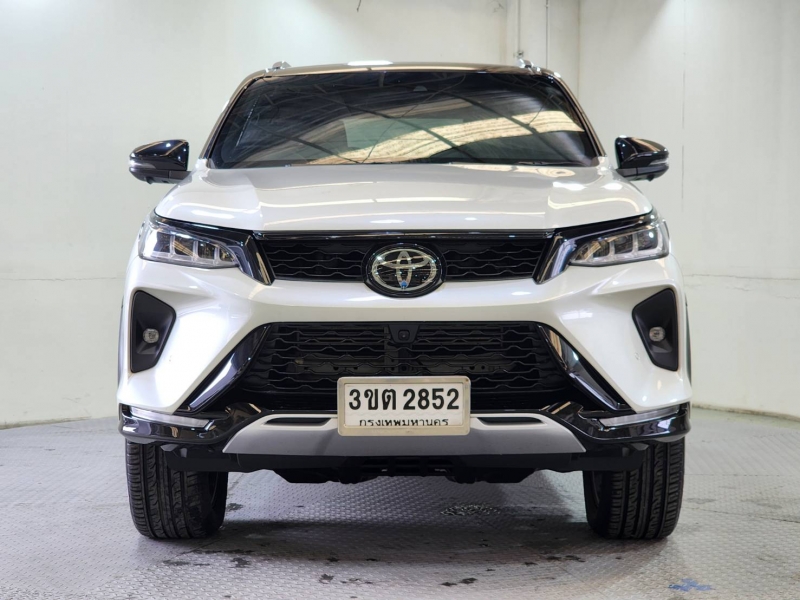 FORTUNER 2.4 Legender A/T 2WD
