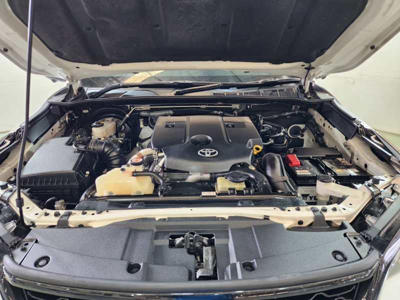 FORTUNER 2.4 Legender A/T 2WD