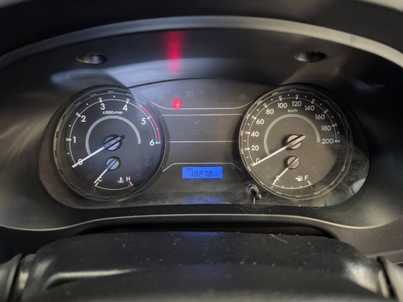 REVO SMART CAB 2.4 Z EDITION ENTRY M/T (หน้าใหม่)