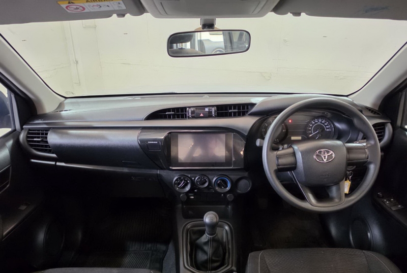 REVO SMART CAB 2.4 Z EDITION ENTRY M/T (หน้าใหม่)