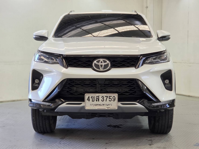 FORTUNER 2.4 LEADER G A/T
