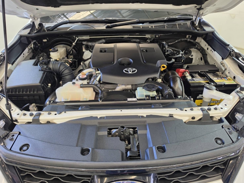 FORTUNER 2.4 LEADER G A/T