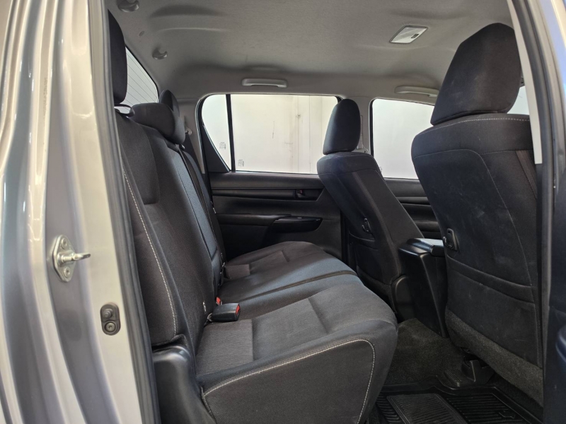 REVO D-CAB 2.4 Z EDITION ENTRY A/T