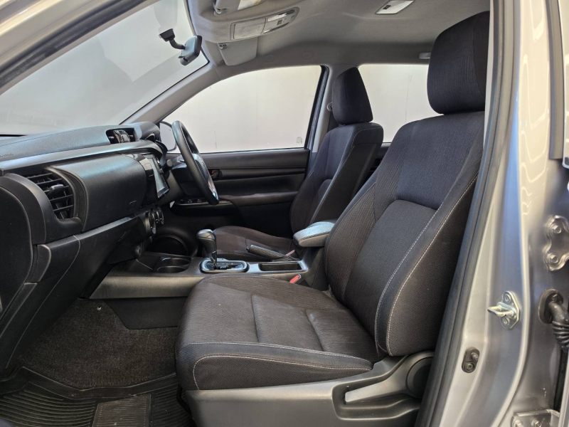 REVO D-CAB 2.4 Z EDITION ENTRY A/T