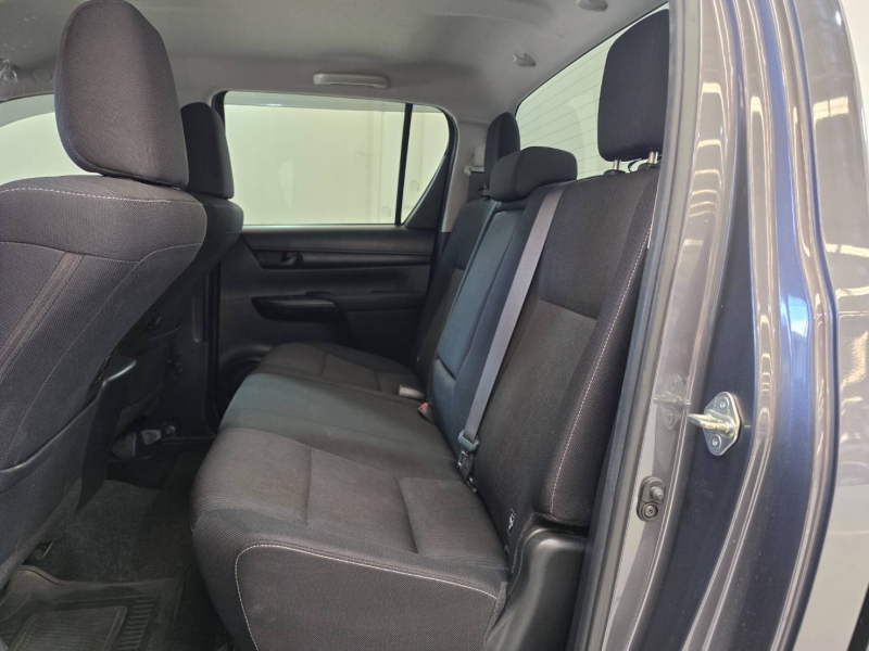 REVO D-CAB 2.4 Z EDITION ENTRY A/T
