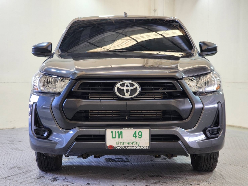 REVO SINGLE CAB 2.4 ENTRY M/T