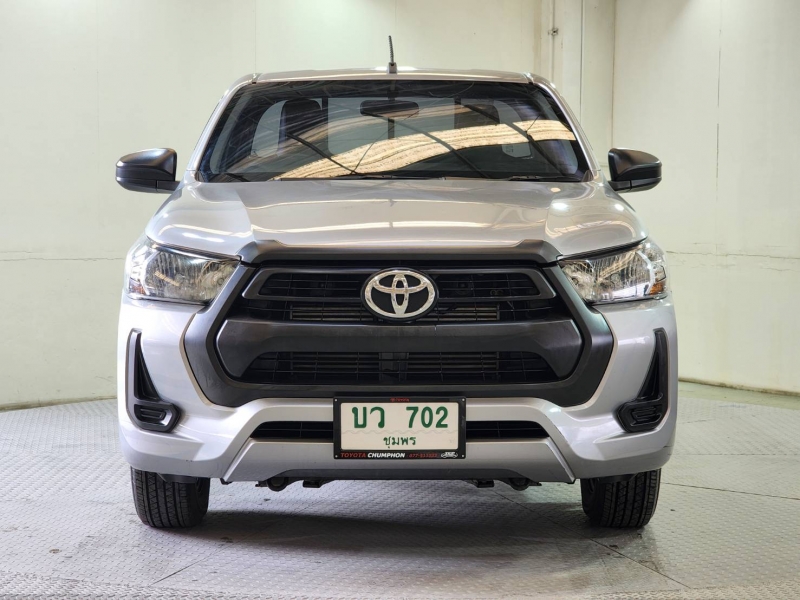 REVO SINGLE CAB 2.4 ENTRY M/T